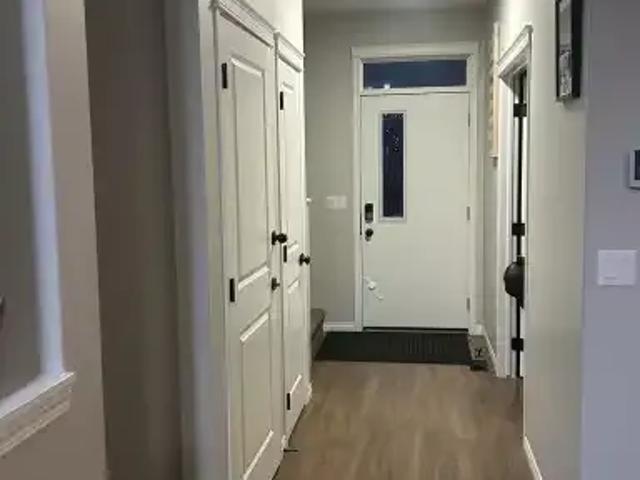 For Rent 3 Bedroom House Calgary AB DS104957772