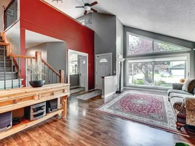 For Rent 3 Bedroom House Calgary AB DS104972699