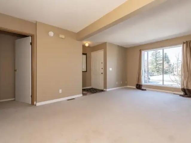 For Rent 3 Bedroom House Calgary AB DS104972636