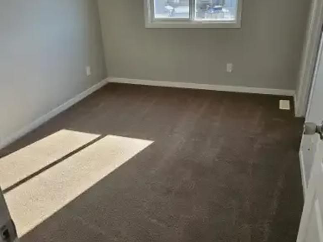 For Rent 3 Bedroom House Calgary AB DS104986022