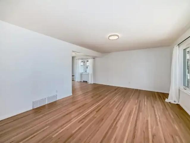 For Rent 3 Bedroom House Calgary AB DS104991489