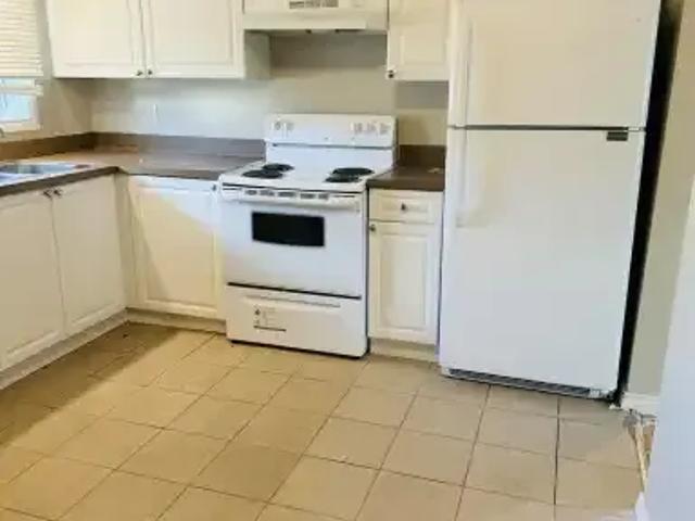 For Rent 3 Bedroom House Calgary AB DS104991627