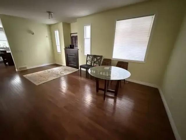 For Rent 3 Bedroom House Calgary AB DS104991633