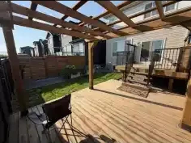 For Rent 3 Bedroom House Calgary AB DS105150930