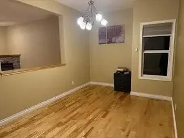 For Rent 3 Bedroom House Calgary AB DS105110844