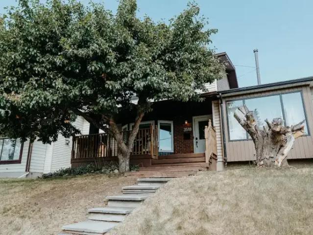 For Rent 3 Bedroom House Calgary AB DS105309529