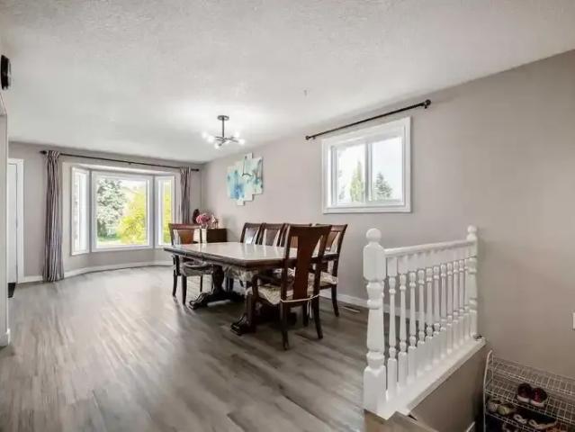 For Rent 3 Bedroom House Calgary AB DS105467155