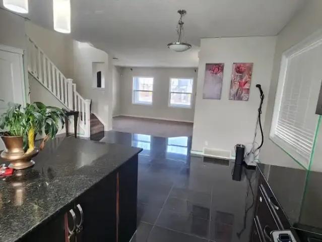 For Rent 3 Bedroom House Calgary AB DS105434883