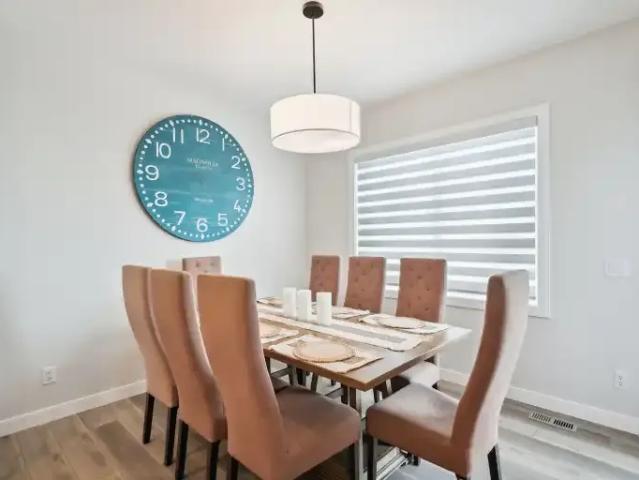 For Rent 3 Bedroom House Calgary AB DS105435028