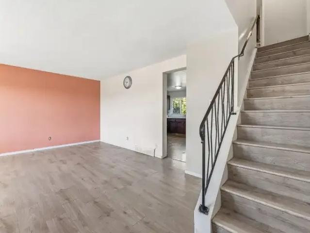 For Rent 3 Bedroom House Calgary AB DS105543488
