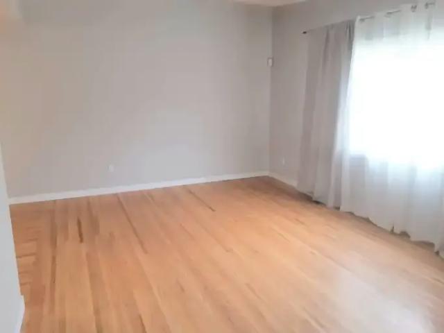 For Rent 3 Bedroom House Calgary AB DS105554494