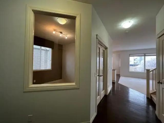For Rent 3 Bedroom House Calgary AB DS105554504