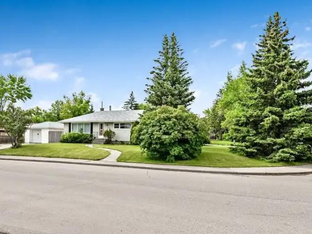 For Rent 3 Bedroom House Calgary AB DS105580908