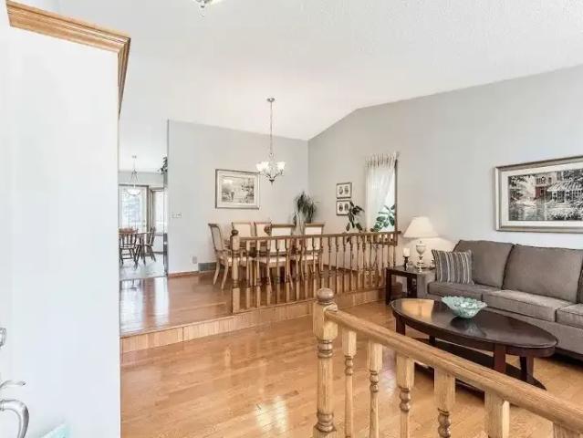 For Rent 3 Bedroom House Calgary AB DS105581181