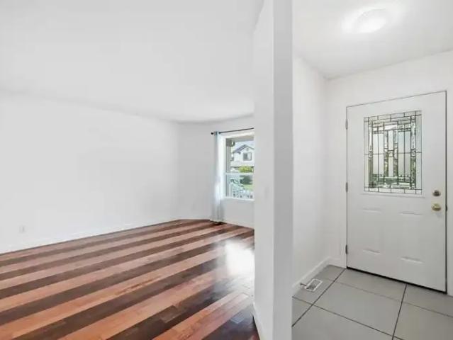 For Rent 3 Bedroom House Calgary AB DS105505920
