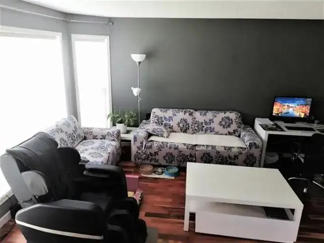For Rent 3 Bedroom House Calgary AB DS105674826