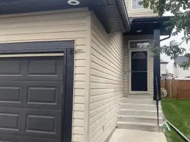 For Rent 3 Bedroom House Calgary AB DS105601486