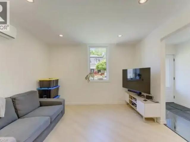 For Rent 3 Bedroom House Cambridge ON DS102952135