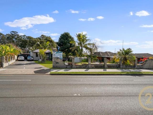 For Rent 3 Bedroom House Casula, NSW DS105811575