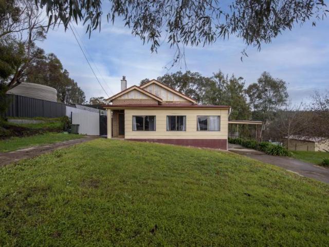 For Rent 3 Bedroom House Clare SA DS105863567