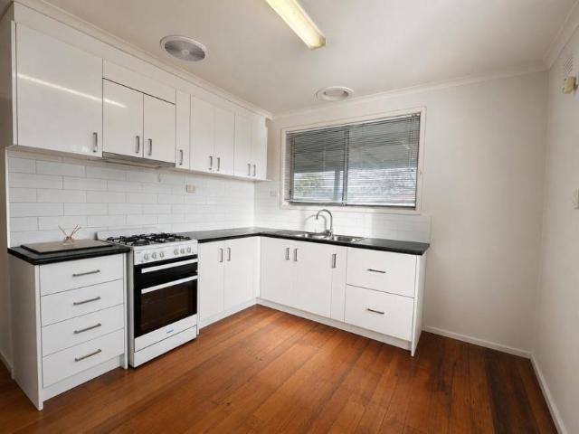 For Rent 3 Bedroom House Clayton South, DS103772983