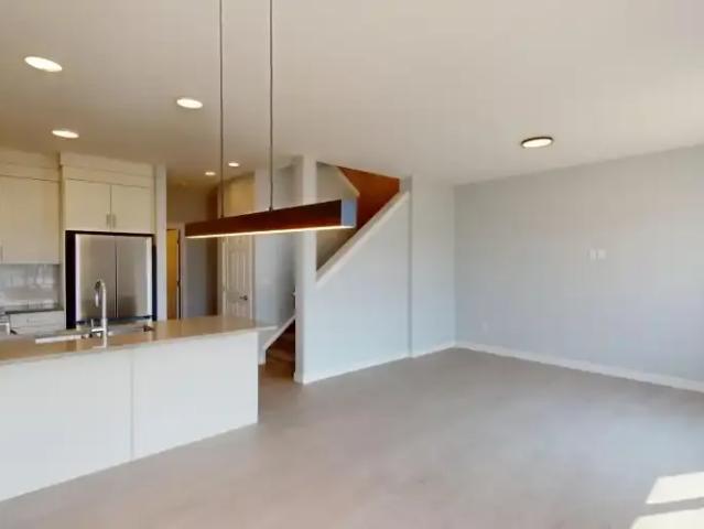 For Rent 3 Bedroom House Crossfield AB DS103542149