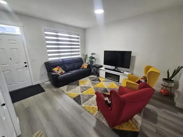 For Rent 3 Bedroom House Crossfield AB DS104224463