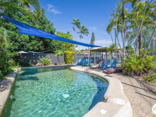 For Rent 3 Bedroom House ANDERGROVE QLD DS105944658