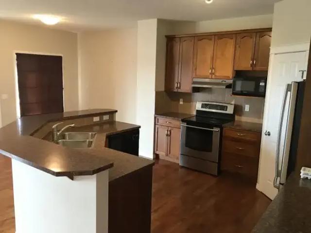 For Rent 3 Bedroom House Airdrie AB DS104940896