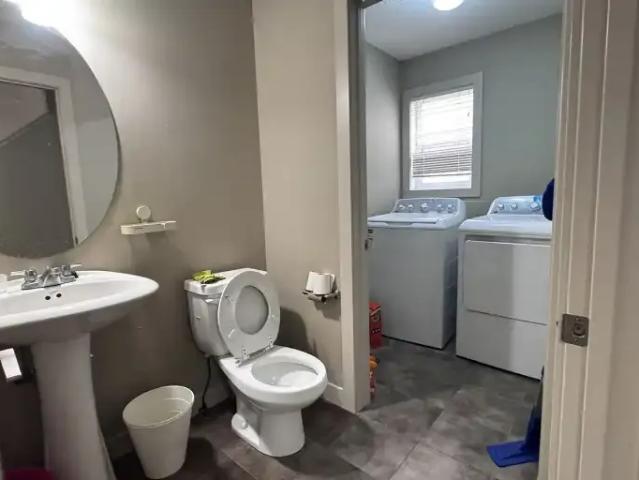 For Rent 3 Bedroom House Airdrie AB DS104957614