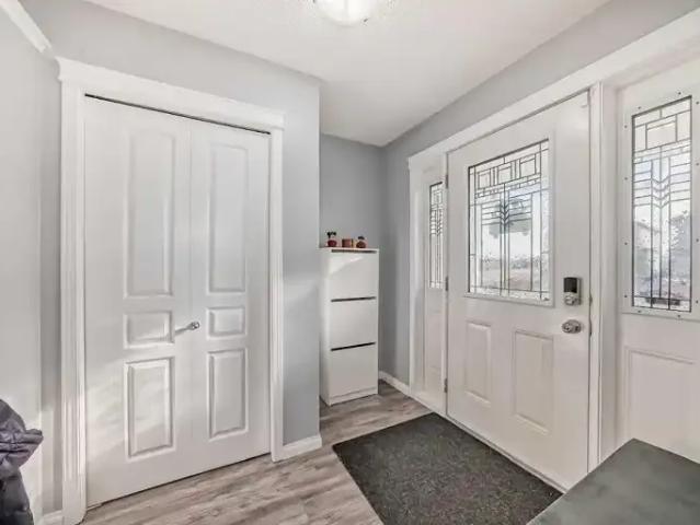 For Rent 3 Bedroom House Airdrie AB DS105281201