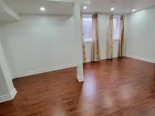 For Rent 3 Bedroom House Ajax ON DS105410936