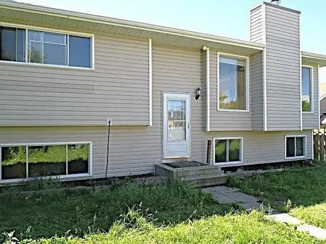 For Rent 3 Bedroom House Bowden AB DS104106900