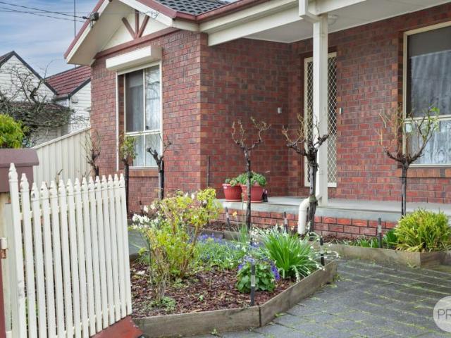 For Rent 3 Bedroom House BALLARAT CENTRAL VIC DS105944482