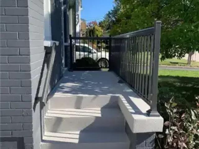For Rent 3 Bedroom House Burlington ON DS105526311