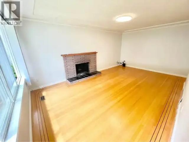 For Rent 3 Bedroom House Burnaby BC DS104036371