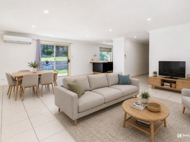 For Rent 3 Bedroom House Burpengary QLD DS104684381