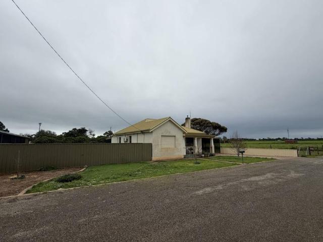 For Rent 3 Bedroom House Gladstone SA DS105863171