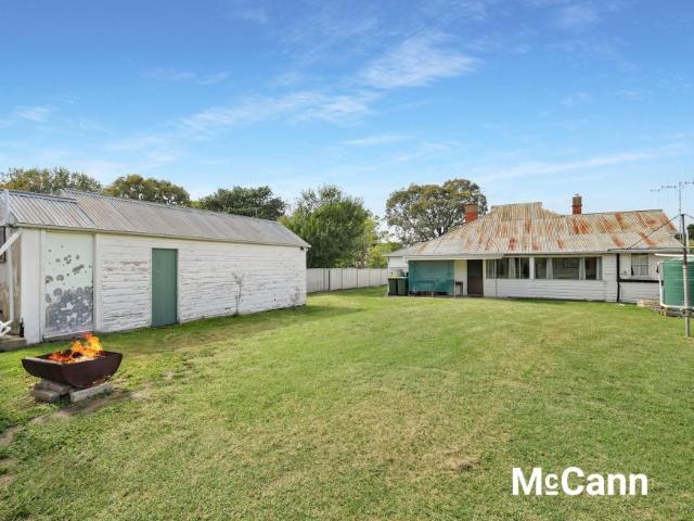 For Rent 3 Bedroom House Gunning NSW DS101583257