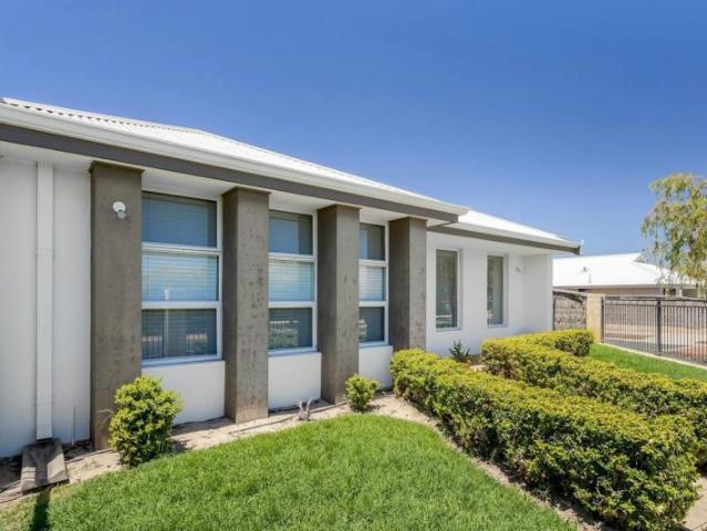 For Rent 3 Bedroom House Dalyellup WA DS105942947