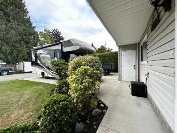 For Rent 3 Bedroom House Delta BC DS103011779
