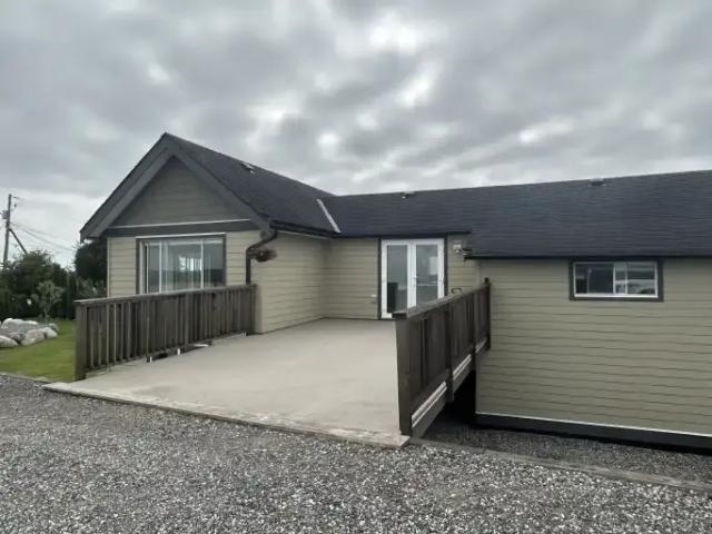 For Rent 3 Bedroom House Delta BC DS105087655