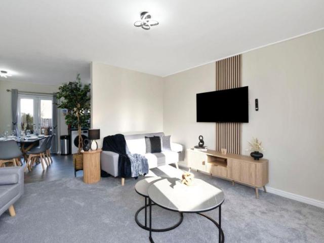 For Rent 3 Bedroom House Dunfermline Dunfermline DS99385613