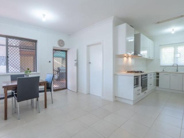 For Rent 3 Bedroom House East Cannington, DS102591306