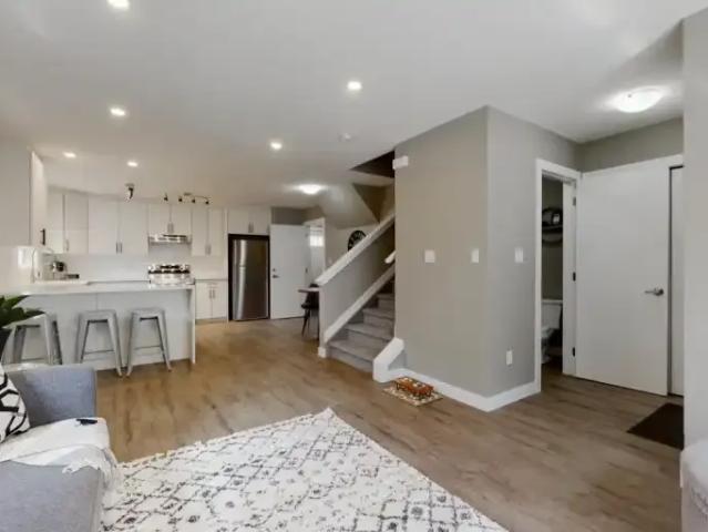 For Rent 3 Bedroom House Edmonton AB DS102518652