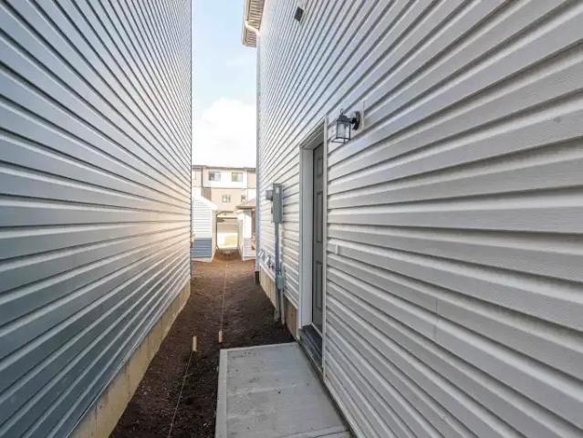 For Rent 3 Bedroom House Edmonton AB DS104876730