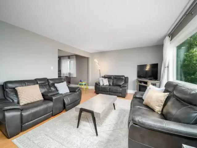For Rent 3 Bedroom House Edmonton AB DS104876841