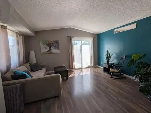 For Rent 3 Bedroom House Edmonton AB DS104181802