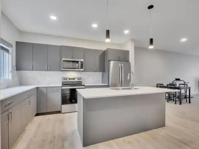 For Rent 3 Bedroom House Edmonton AB DS105643092