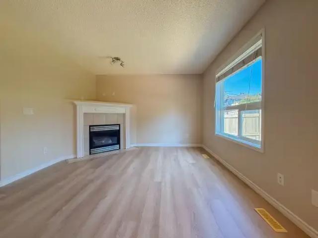 For Rent 3 Bedroom House Edmonton AB DS105087850
